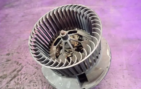 Volkswagen Jetta V Heater fan/blower 1K1819015