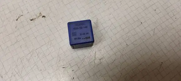 Opel Zafira A Other relay 24432614