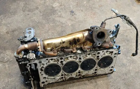 Engine head