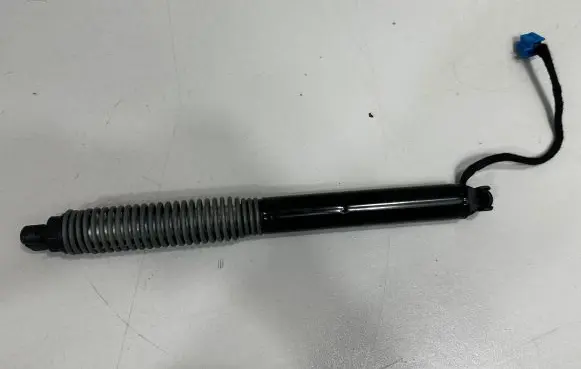 BMW 7 G11 G12 Tailgate/trunk strut/damper 7357110 8737930