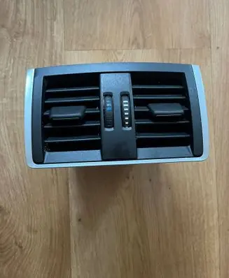 BMW 3 F30 F35 F31 Rear air vent grill 9207330 64209207330 9333675