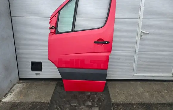 Volkswagen Crafter Front door
