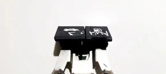 Nissan Qashqai Engine bonnet (hood) release handle