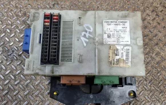 Ford Mondeo MK IV Comfort/convenience module 7G9T14A073DC 6G9T14A301EF