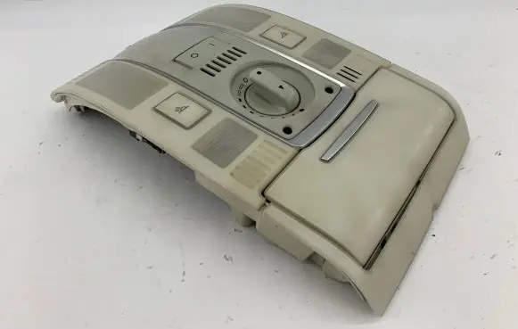 Audi A6 S6 C6 4F Front seat light 4F0947135AT 4f0959719