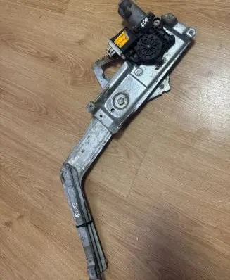 Opel Tigra A Front door window regulator with motor 190470100 90482596 111168XXX