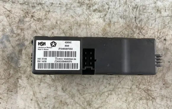 Chrysler 300 - 300C Seat heating relay P04602670aa
