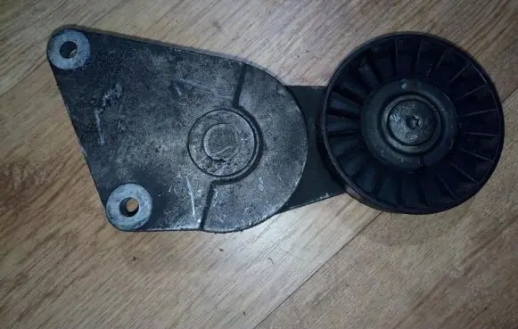 Peugeot 406 Generator/alternator belt tensioner 9623654380