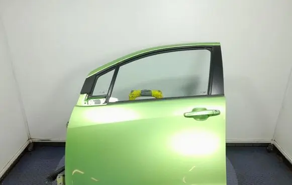 Opel Agila B Front door