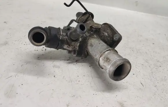 Ford Galaxy Thermostat/thermostat housing 038121133J
