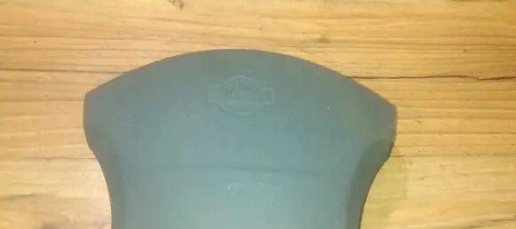 Nissan Micra Steering wheel airbag