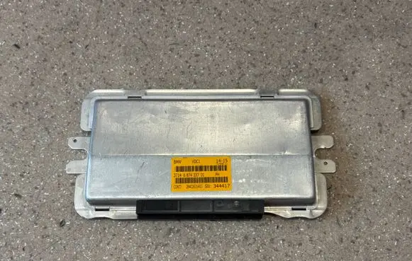 BMW M4 F82 F83 Suspension control unit/module 6874337 8833308