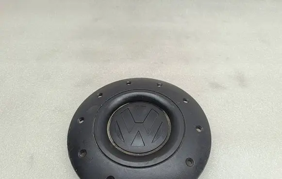 Volkswagen Transporter - Caravelle T5 Original wheel cap 7H0601151C