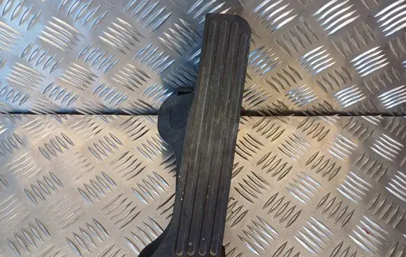 Volkswagen Golf V Accelerator throttle pedal 1K1721503F 6PV00860000