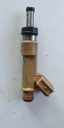Toyota Auris E180 Fuel injector