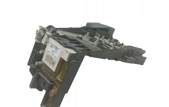 Peugeot 3008 I Fuse box set 28236841