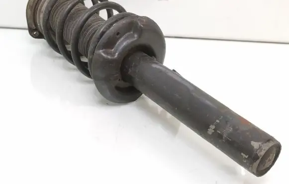Volkswagen PASSAT B6 Front shock absorber with coil spring 335808 78724