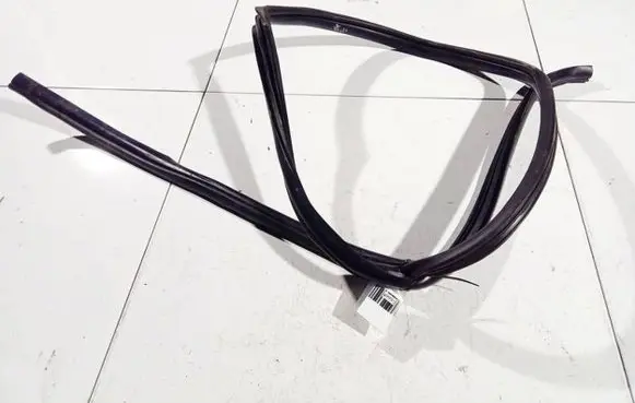 Rubber seal rear door