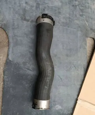 BMW 5 F10 F11 Mass air flow meter 11884414