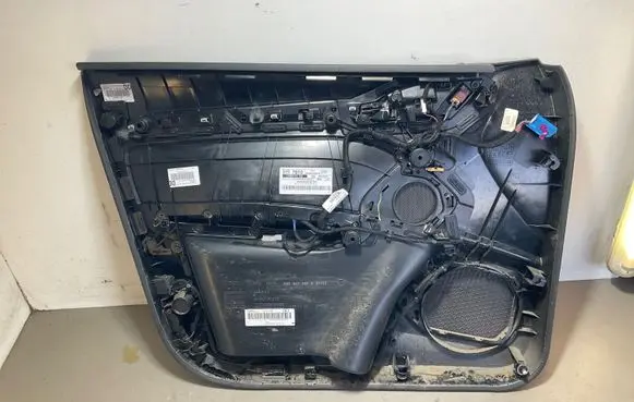 Audi Q3 8U Front door card panel trim 8U2867106A