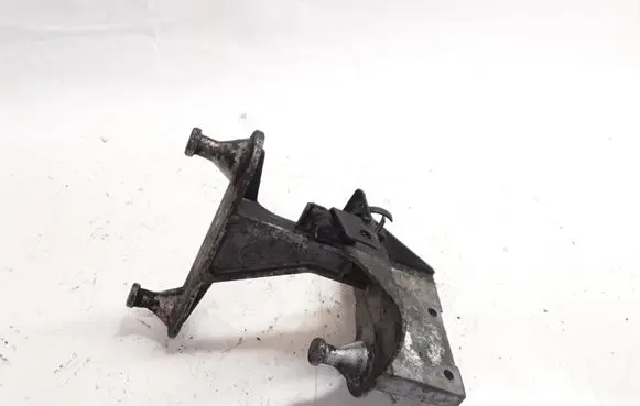 Mercedes-Benz C W203 ABS pump bracket A2034310240