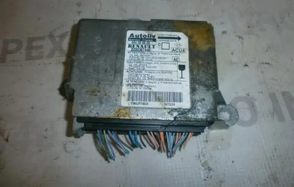 Renault Megane III Airbag control unit/module 8200367446 604289900