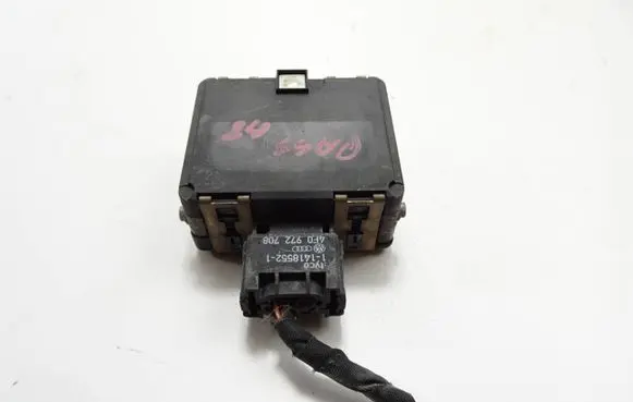 Volkswagen PASSAT B8 Distronic sensor radar 3Q0907561B 0203300334 3Q0907572A