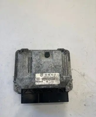 Volkswagen PASSAT B7 Engine control unit/module 03G906021LR 0281013260 03G906021AN