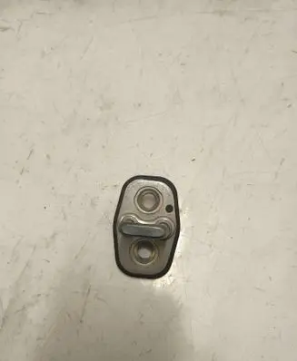 Peugeot 408 P54 Front door lock loop/hook striker 9876066180