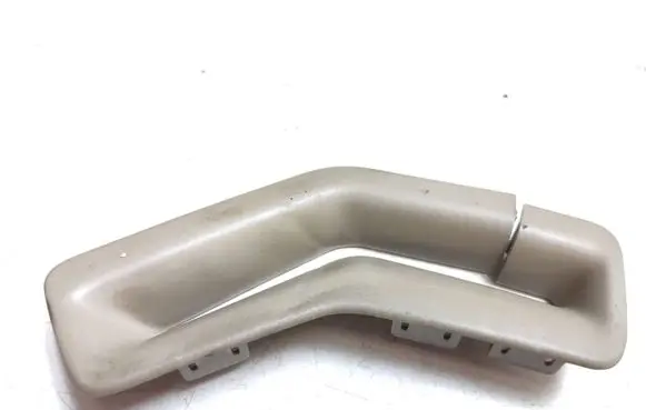 Volvo S80 Seat belt trim 