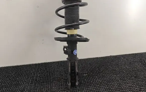 Chevrolet Malibu Front shock absorber/damper 84000244 793500302 221040000000X