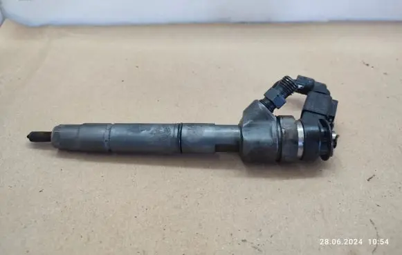 Mercedes-Benz B W245 Fuel injector 0445110167