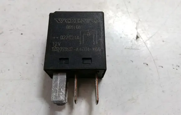 Volvo S60 Other relay 8651661