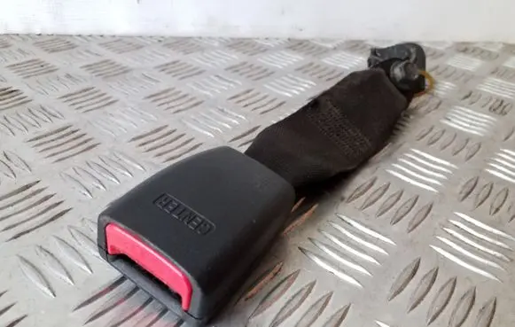 KIA Sorento Middle seatbelt buckle (rear) 