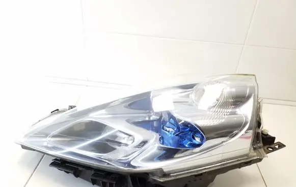 Nissan Leaf I (ZE0) Headlight/headlamp ICHIKOH1846