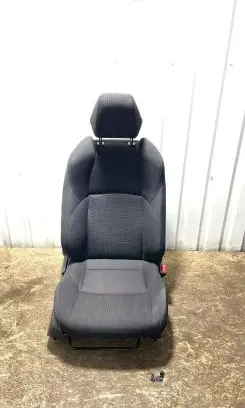 Toyota C-HR I Front passenger seat 23028