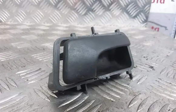 Volkswagen PASSAT B3 Front door interior handle 357837236