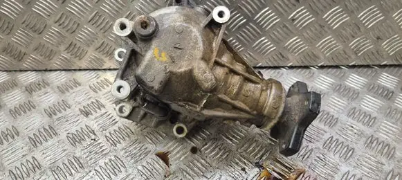 Nissan Qashqai Gearbox transfer box case 067022