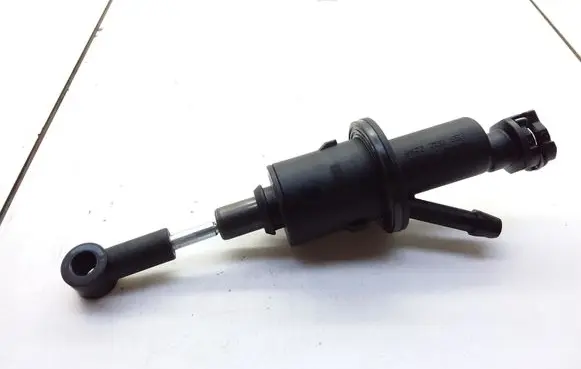 Mercedes-Benz A W169 Clutch master cylinder A1692900312