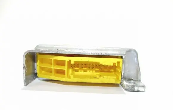 KIA Carens I Airbag control unit/module 0K2C2677F0A