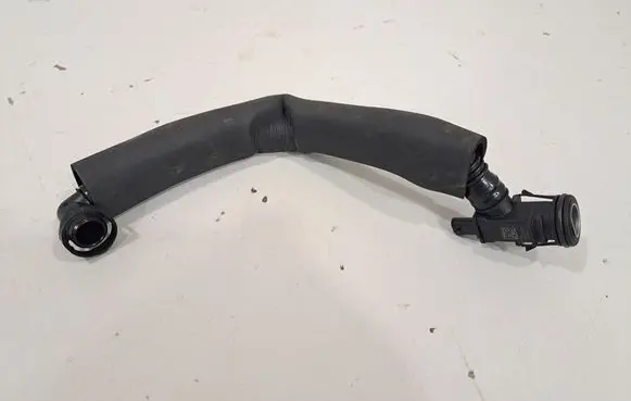 BMW 3 G20 G21 Breather hose/pipe 7623745 8612787