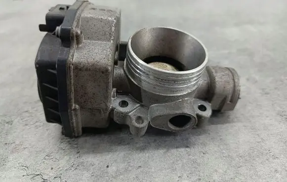 Peugeot 207 Throttle body valve