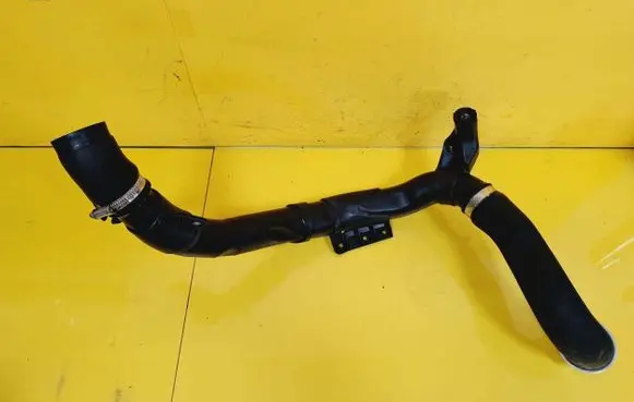 Volkswagen PASSAT B6 Intercooler hose/pipe 1K0145832N 5N0145840D