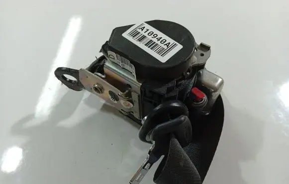 Renault Laguna II Front seatbelt 604624