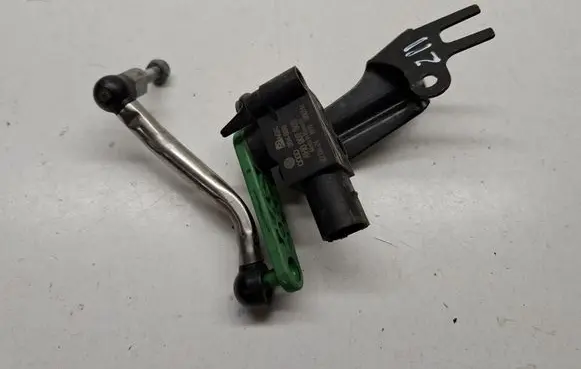 Porsche Macan (95B) Air suspension front height level sensor 4H0907503 8R0941286F