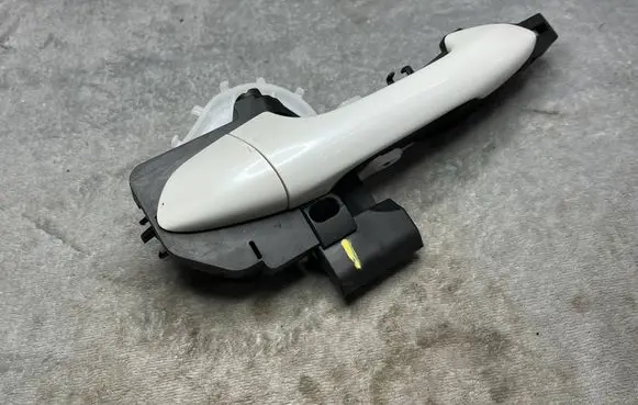 KIA Ceed Rear glass lock/latch X38 82665A2010