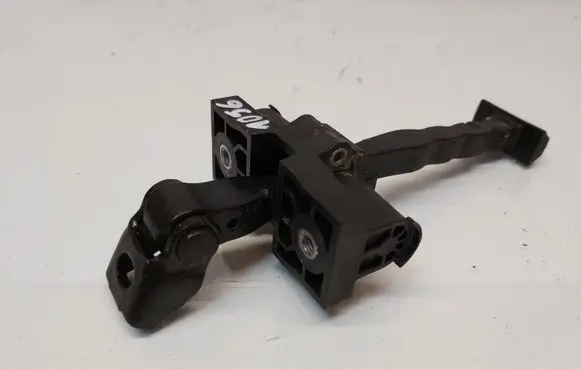 BMW 2 F45 Front door check strap stopper