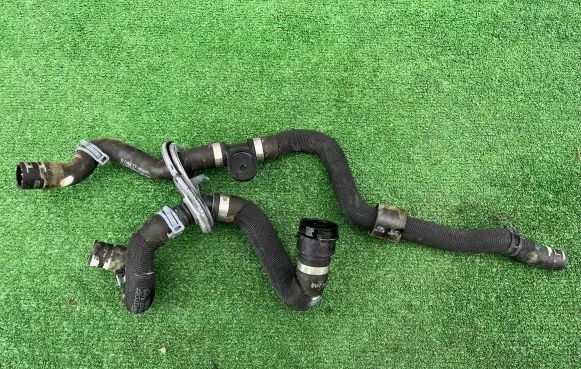 Audi A8 S8 D4 4H Heater radiator pipe/hose 4H0819334N 4H1819372G