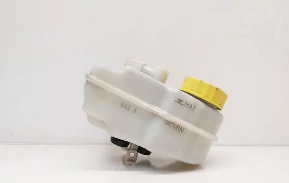 Skoda Rapid (NH) Brake fluid reservoir 6R0611301A