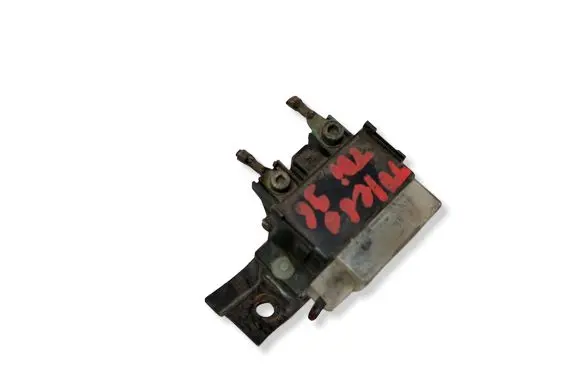 Volkswagen Golf III Glow plug pre-heat relay 191911261B